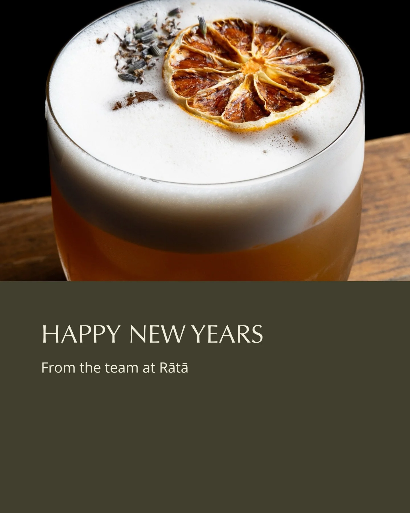 A toast to the year ahead ✨
Happy New Year from all of us at Rātā.

#ratarestaurant #newyearseve #queenstowndining