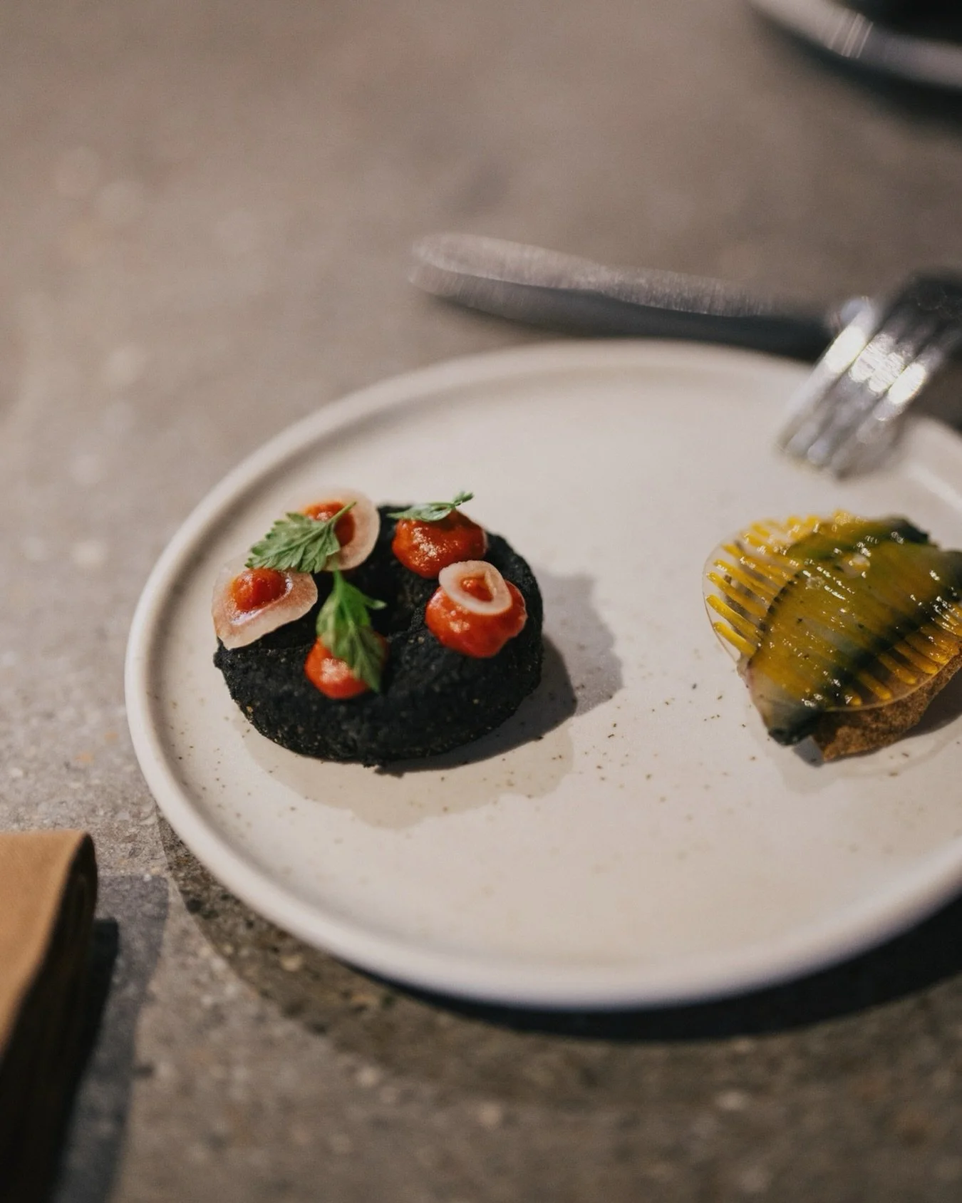 A bite, ready for the taking.
Considered in every way. Some of the best moments here happen before the main course even arrives.