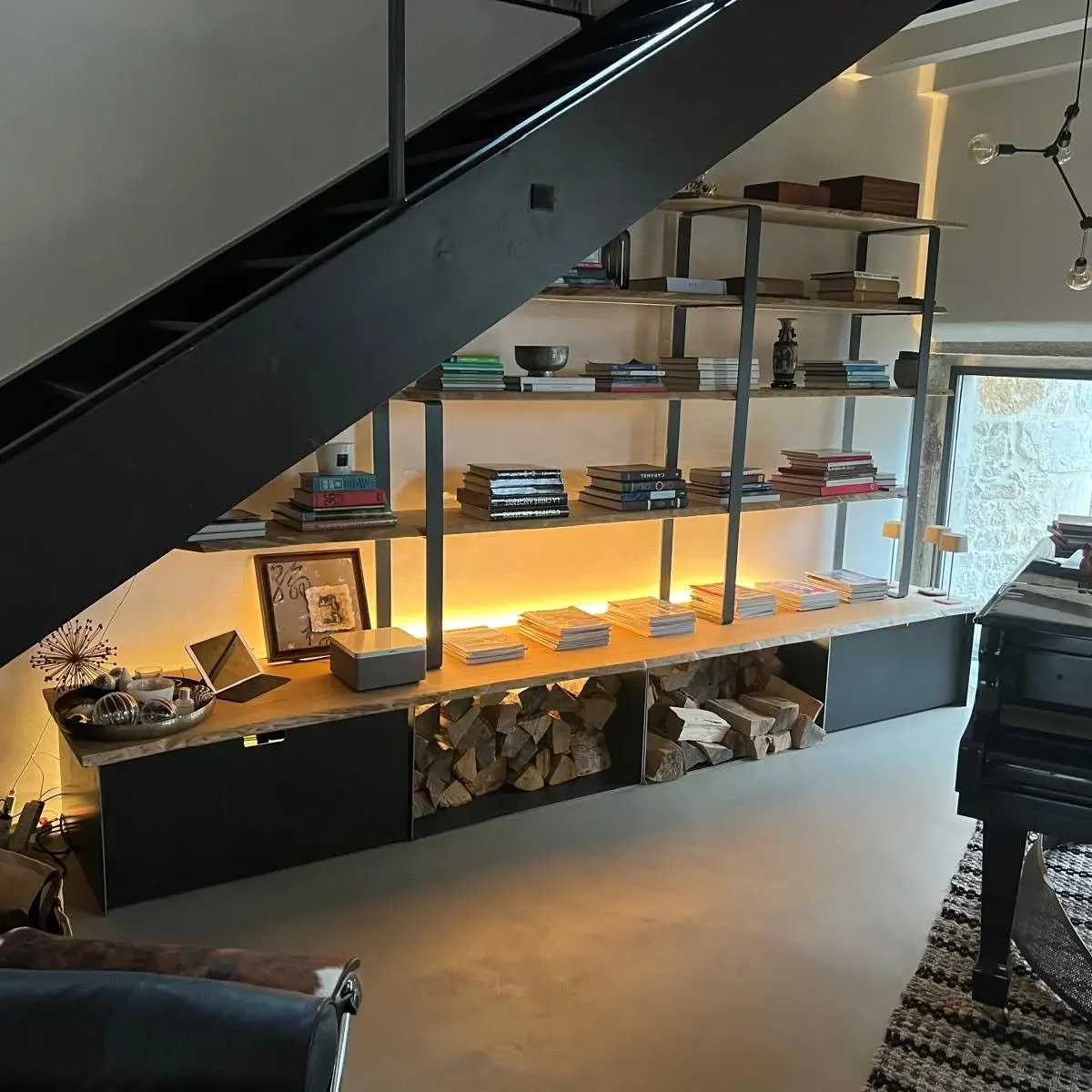 Meuble sous escalier