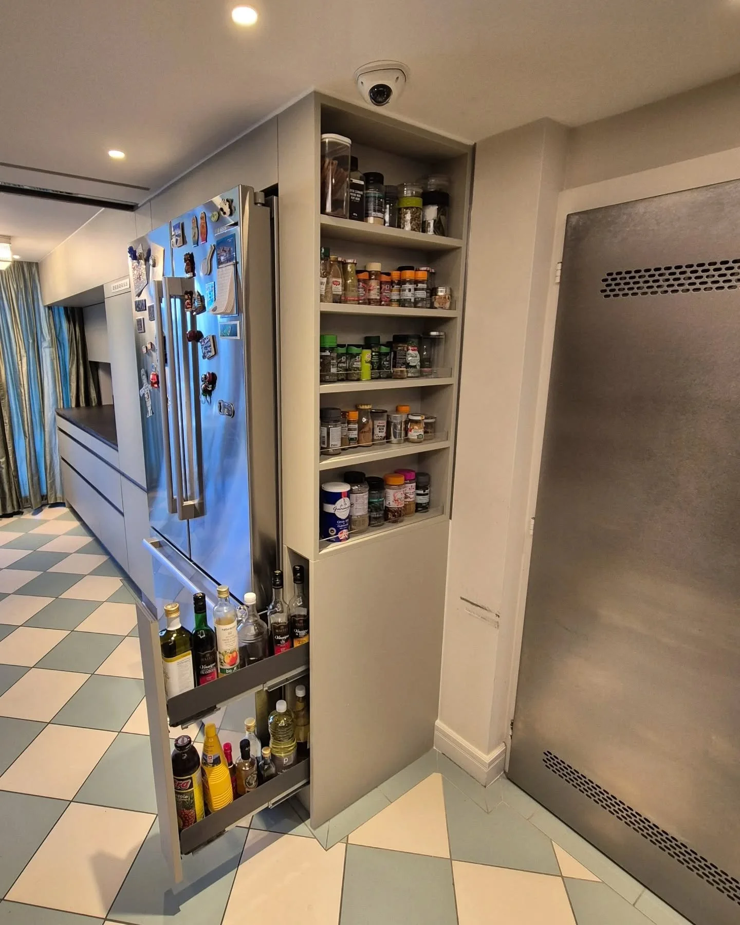 Fabrication et pose d'une cuisine sur mesure 🇨🇭
#cuisine
#menuiserie 
#agencement