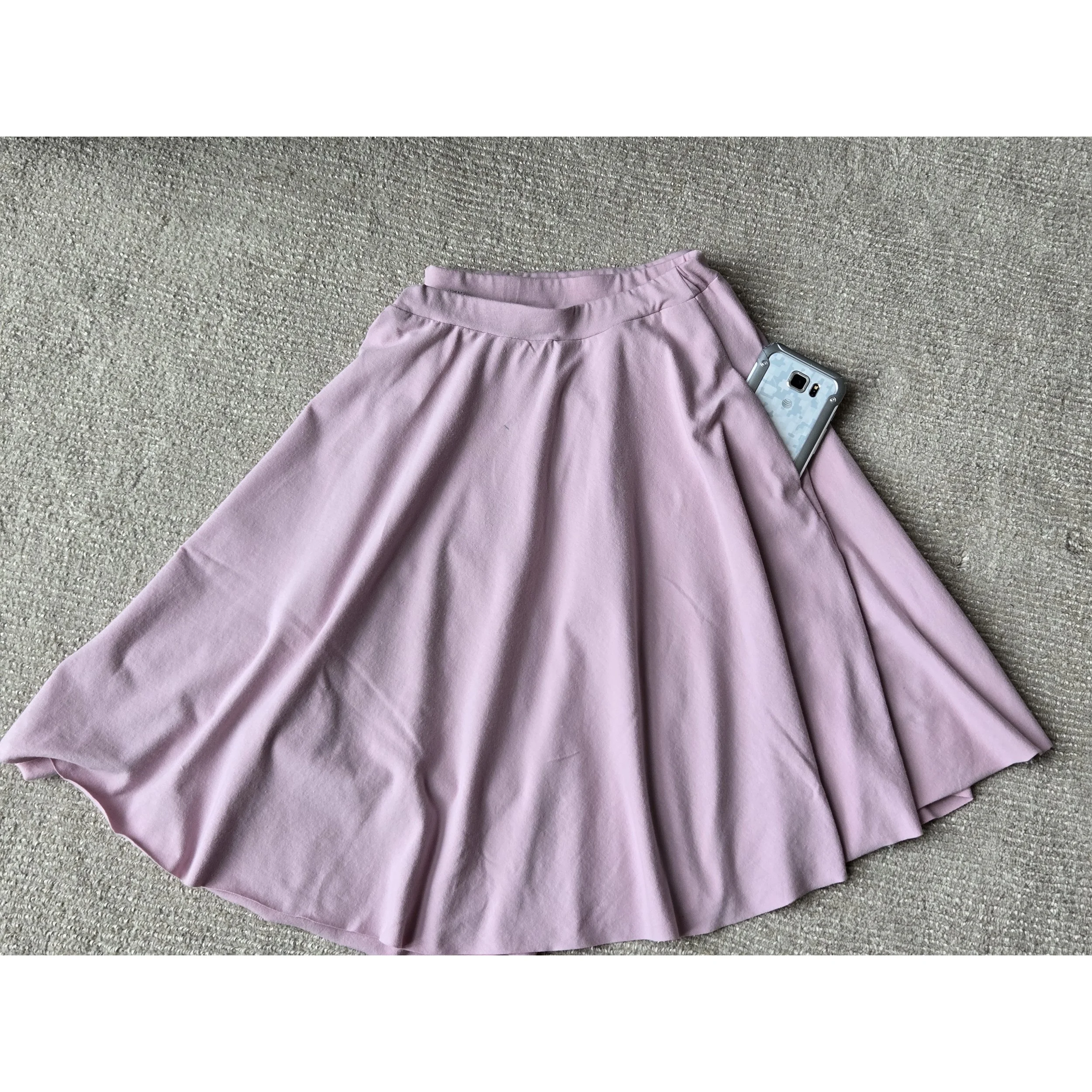 Circle Skirt - Flat lay with pocket.jpg