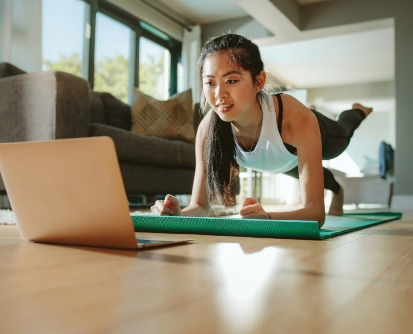 find an online personal trainer for correcting posture and back pain.