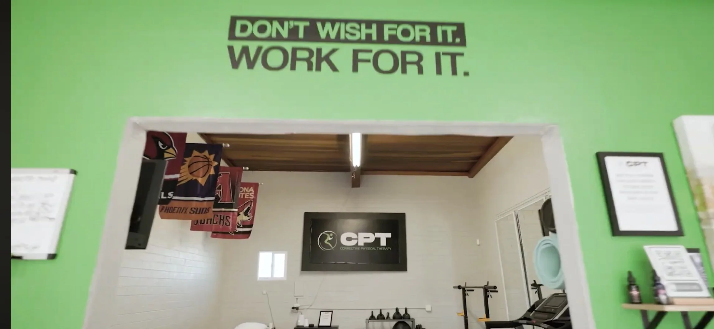 physical therapy for chronic low back pain in athlete in Scottsdale and Arcadia.