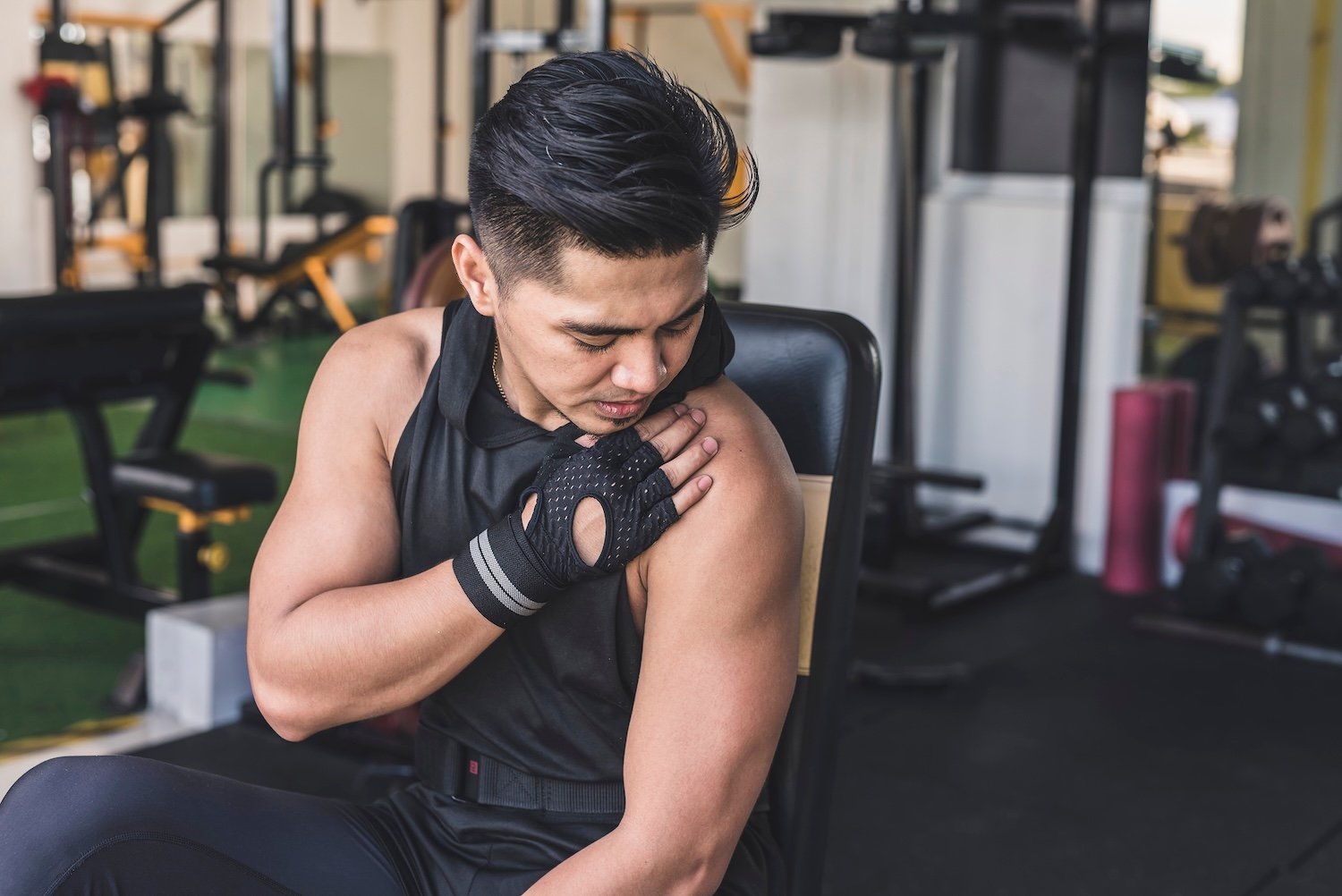 rehab for rotator cuff injury in Scottsdale and Arcadia.
