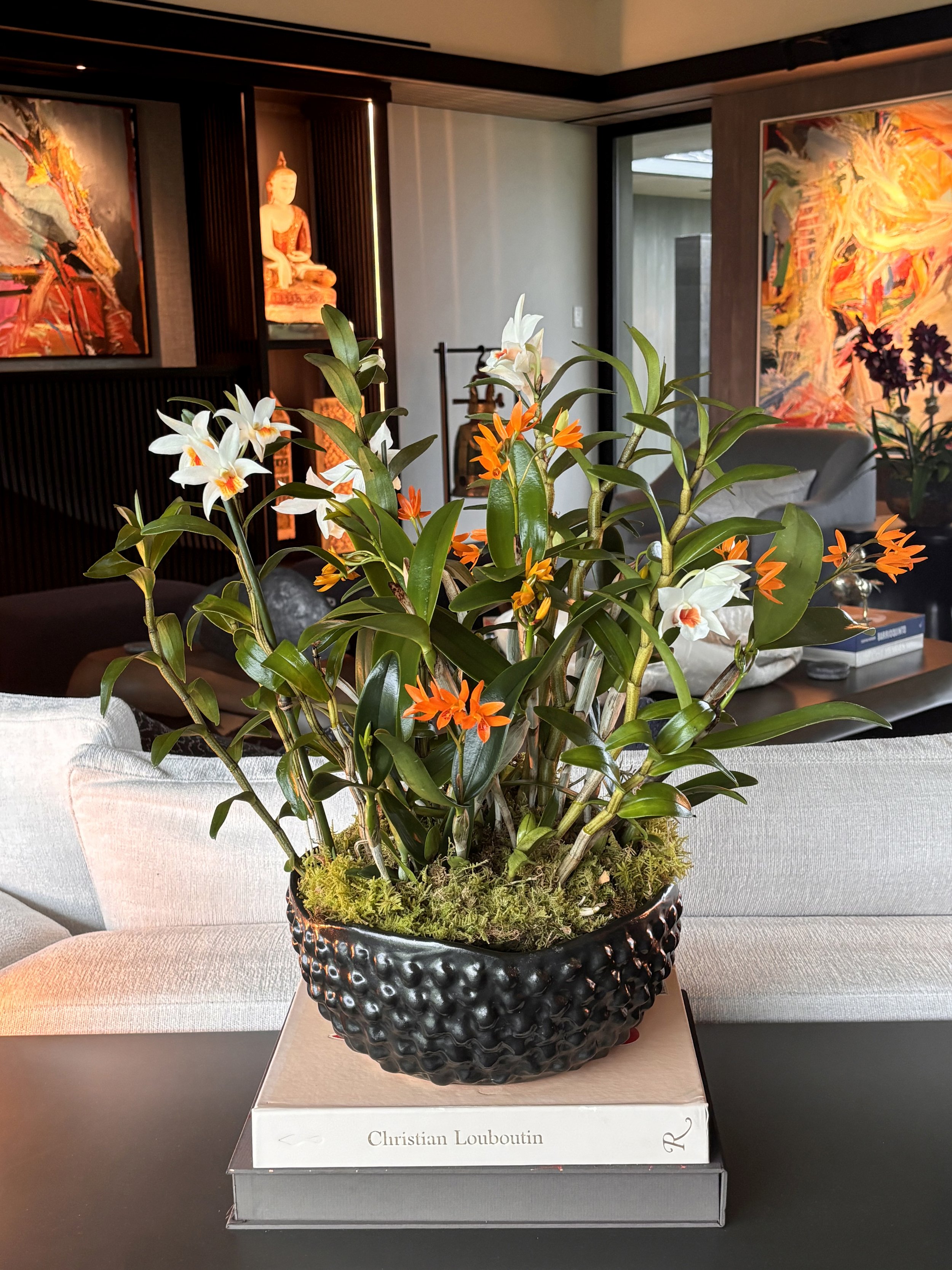 A decorative interior flower arrangement chosen to compliment the surrounding decor of a private residence in Kona, Hawaii.