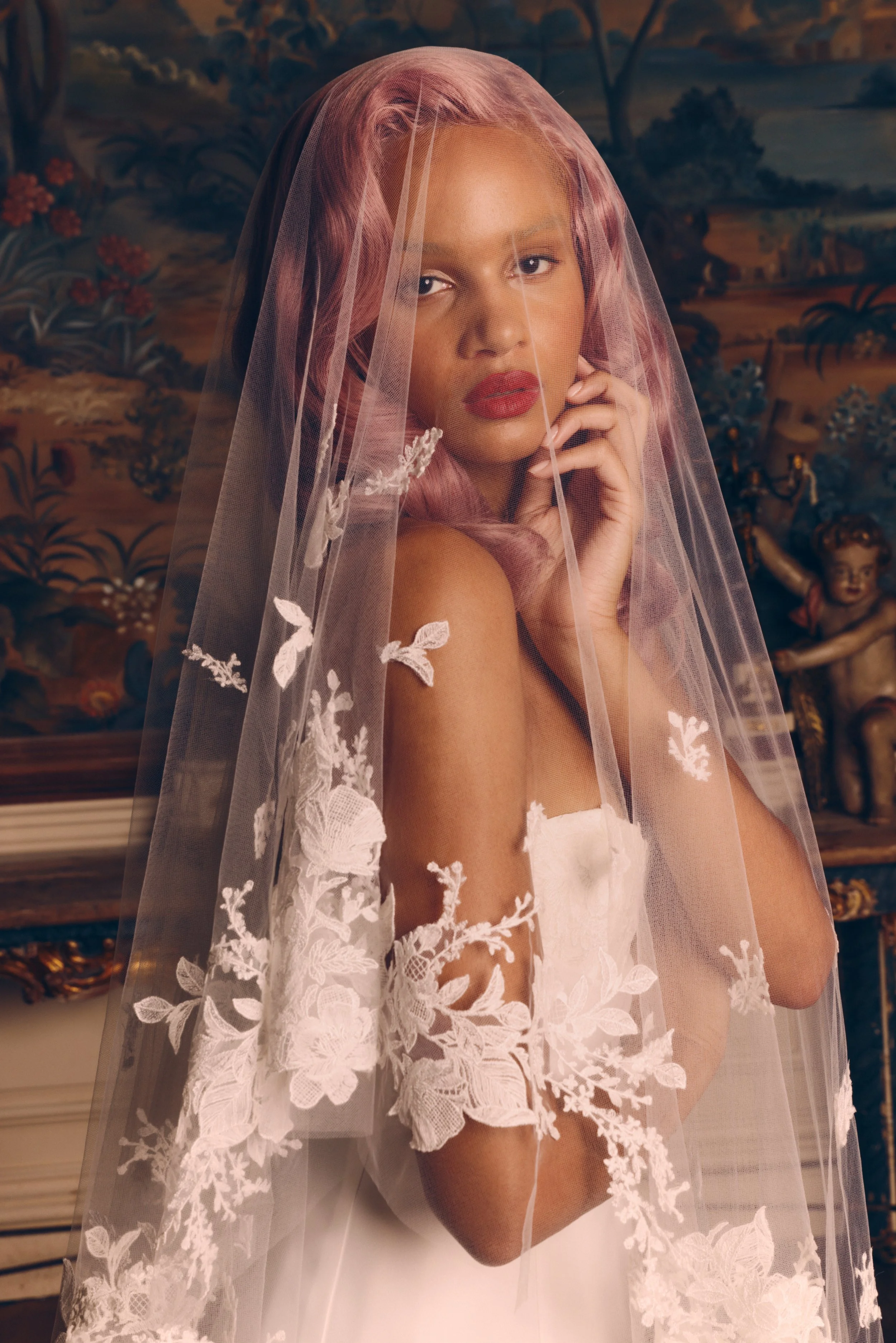 Gwen Veil detail.jpg