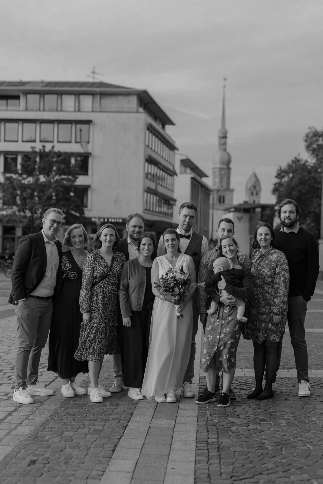 Dortmund Hochzeitsfoto, Rathaus Dortmund, Rathaus Recklinghausen, hochzeitslocation, Brautpaarshooting, Gruppenfotos ungestellt