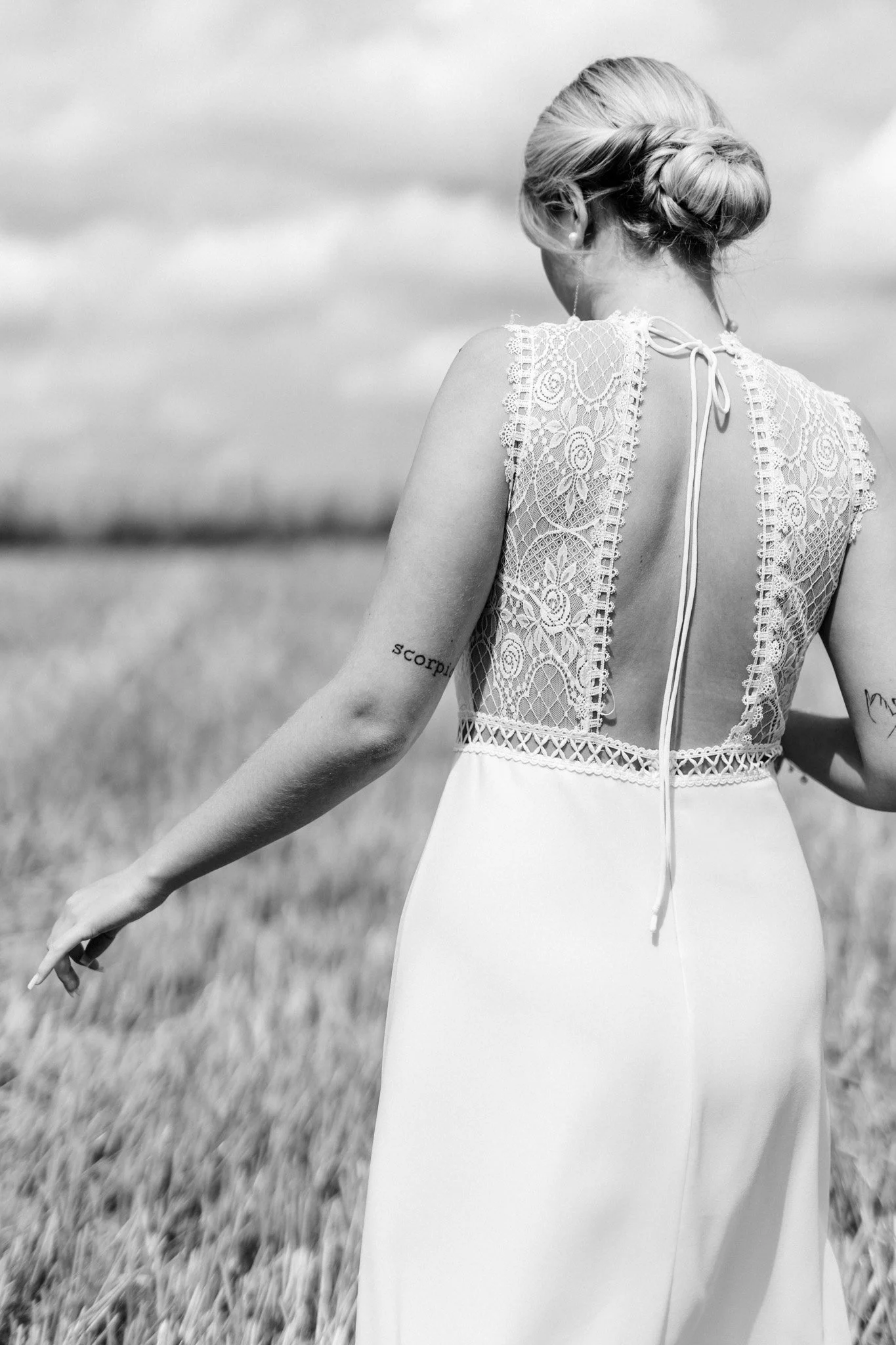 Weiße Liebe Brautsalon, Brautkleid Spitze, Rückenfrei, Hochzeit dortmund, Location Dortmund