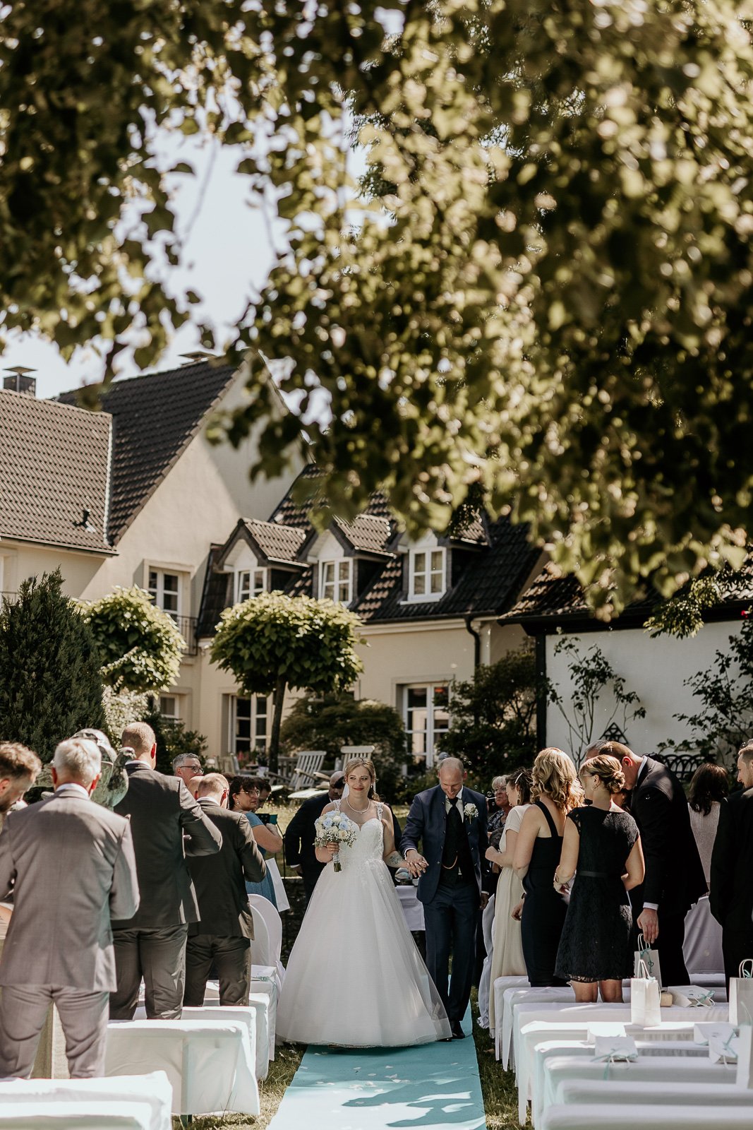 Romantikhotel neuhaus Iserlohn-DortmundHochzeitsfotograf_BrautblüteDüsseldorfBrautkleid_291.JPG