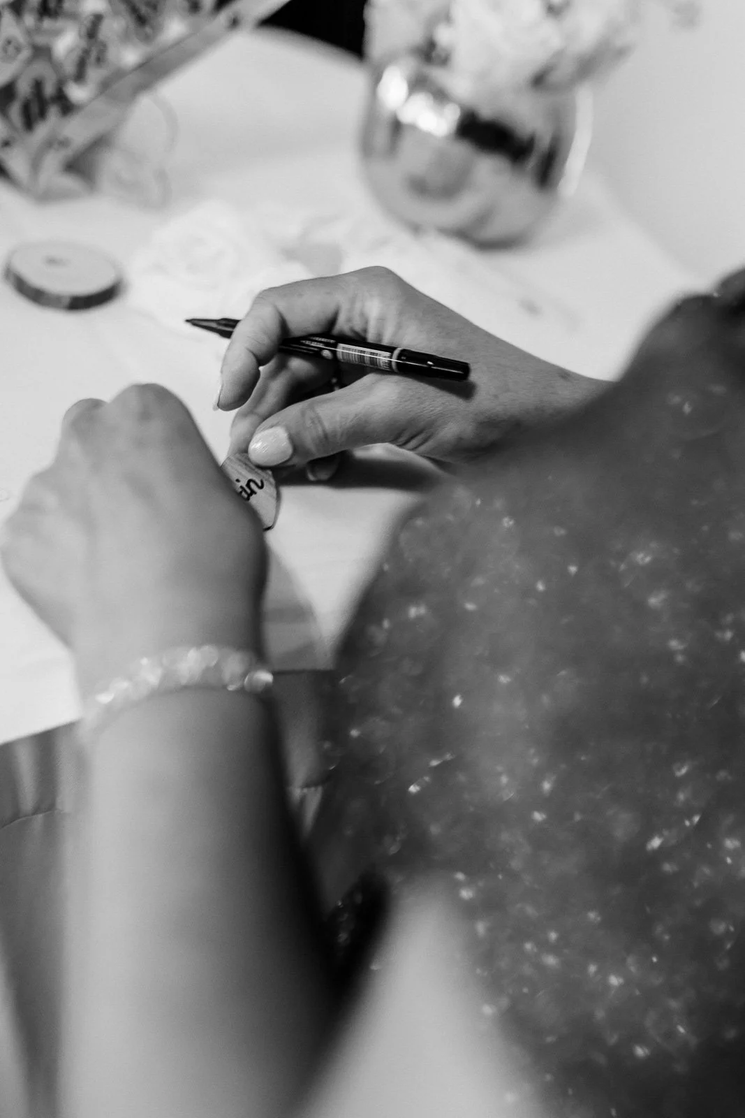 Romantikhotel neuhaus Iserlohn-DortmundHochzeitsfotograf_BrautblüteDüsseldorfBrautkleid_sw619.JPG