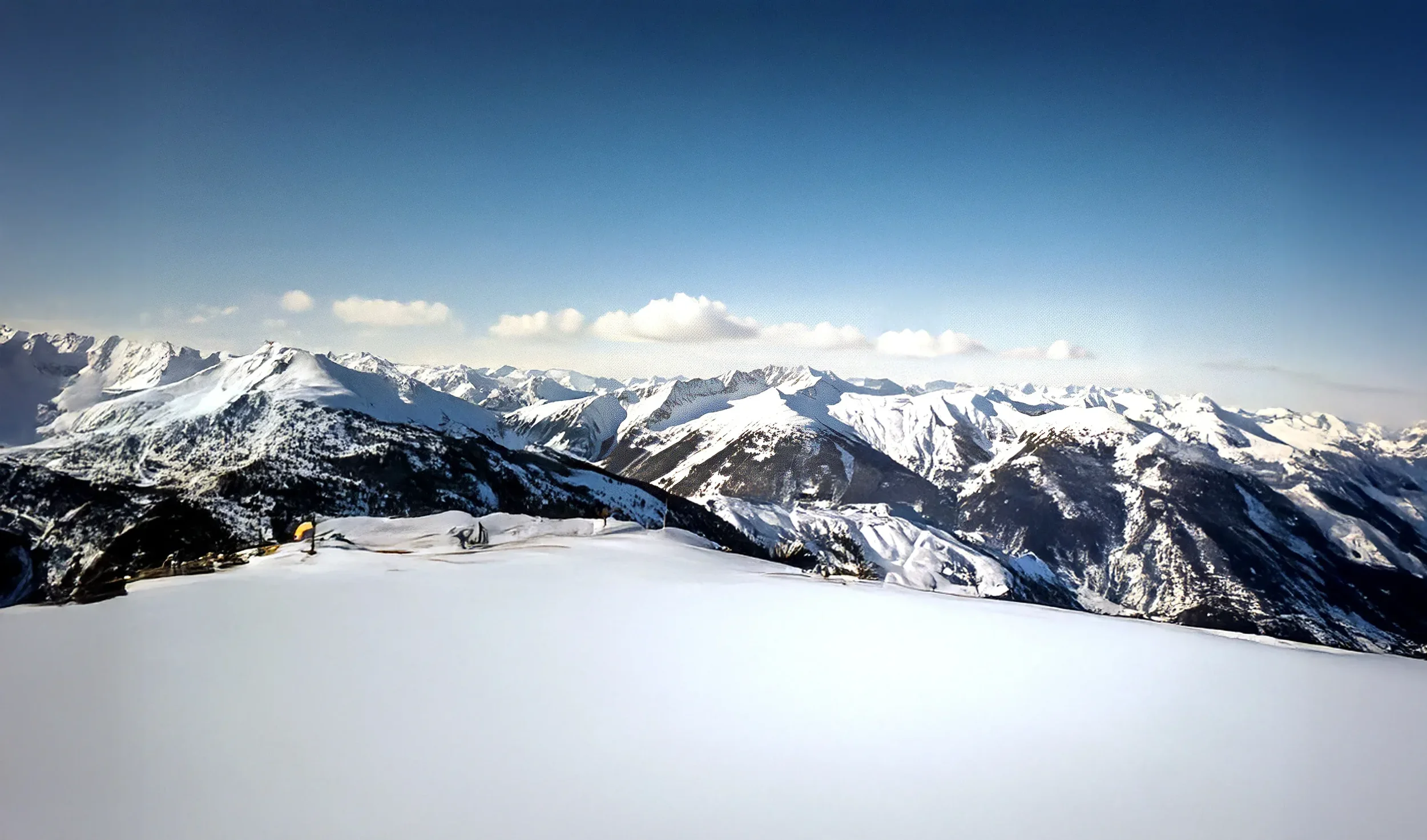 imageye___-_imgi_245_header-background3.webp