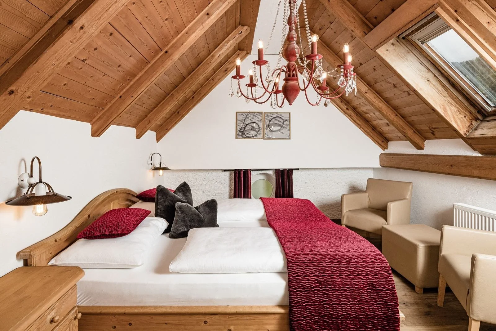 imgi_11_csm_royal-suite-lusso-camera-zimmer-best-val-gardena-gro-den-grand-hotel-wolkenstein-gardenahotels_01_6e2b81b2c5.jpg