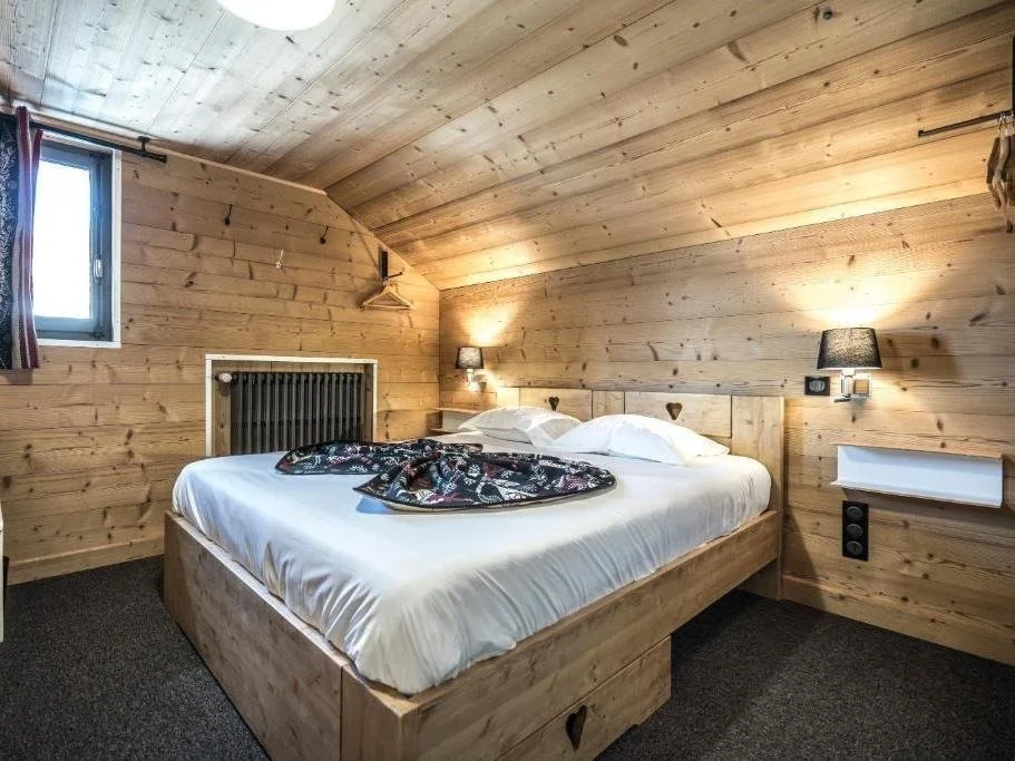 imgi_29_logis-hotel-ufredy-chambres-la-clusaz-796642.jpg