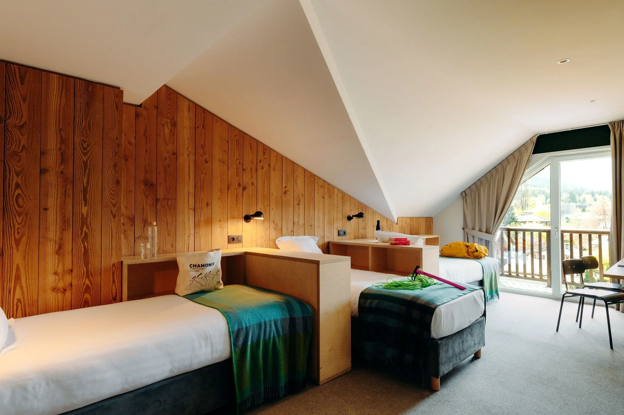 imgi_19_69f1cbc6dbc786eca105dd9f_Chambre familiale 2 pièces (5).jpg