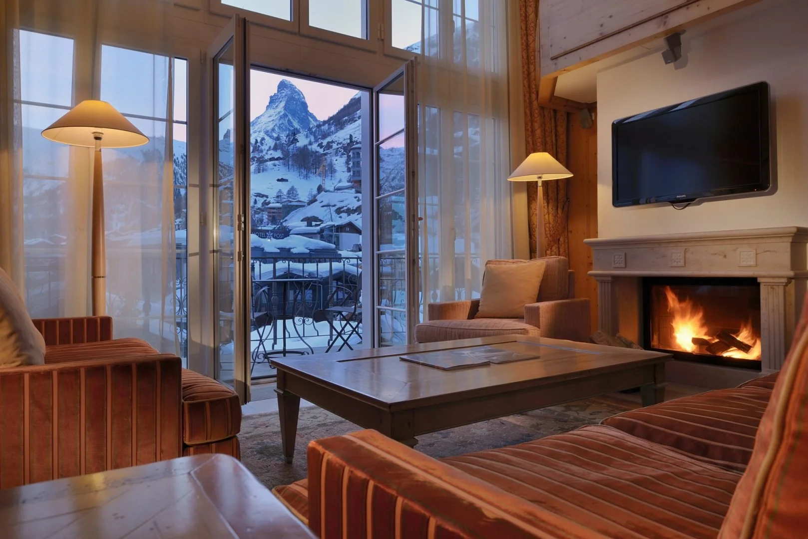 MCP-fireplace-YdoSol-Powder-Pines-Travel.jpg