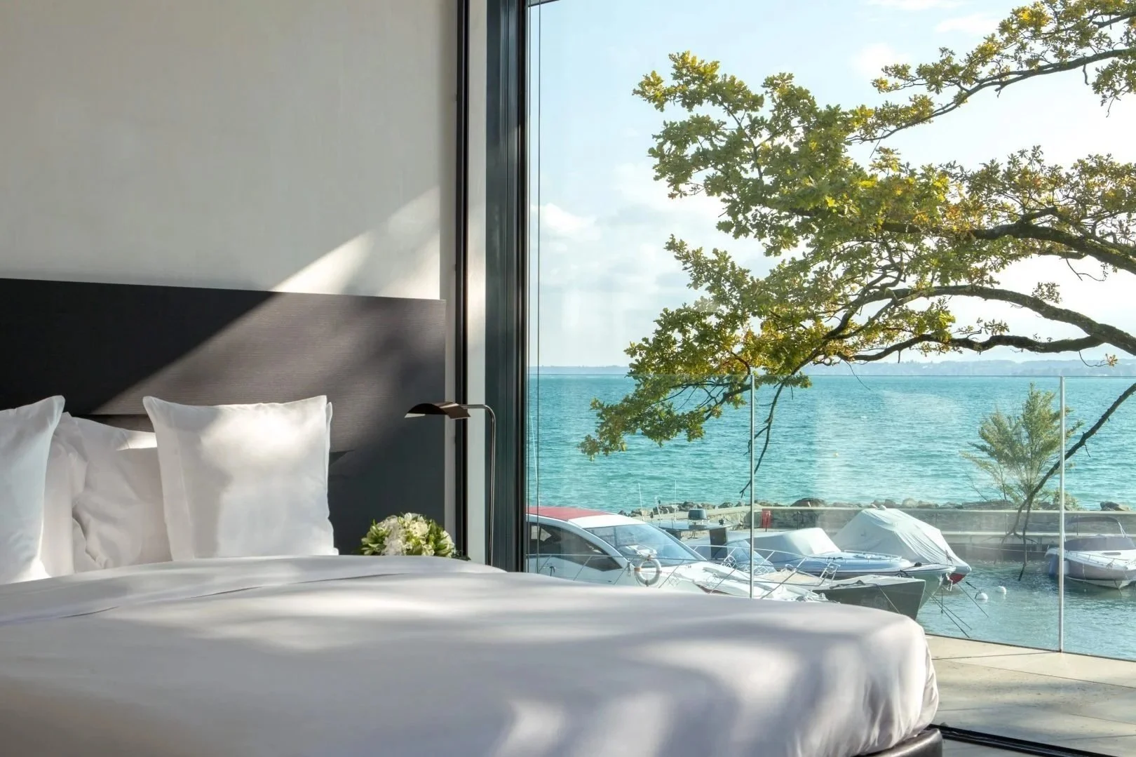 LRG-bedroom-boat-GregoireGardette-Powder-Pines-Travel.jpg