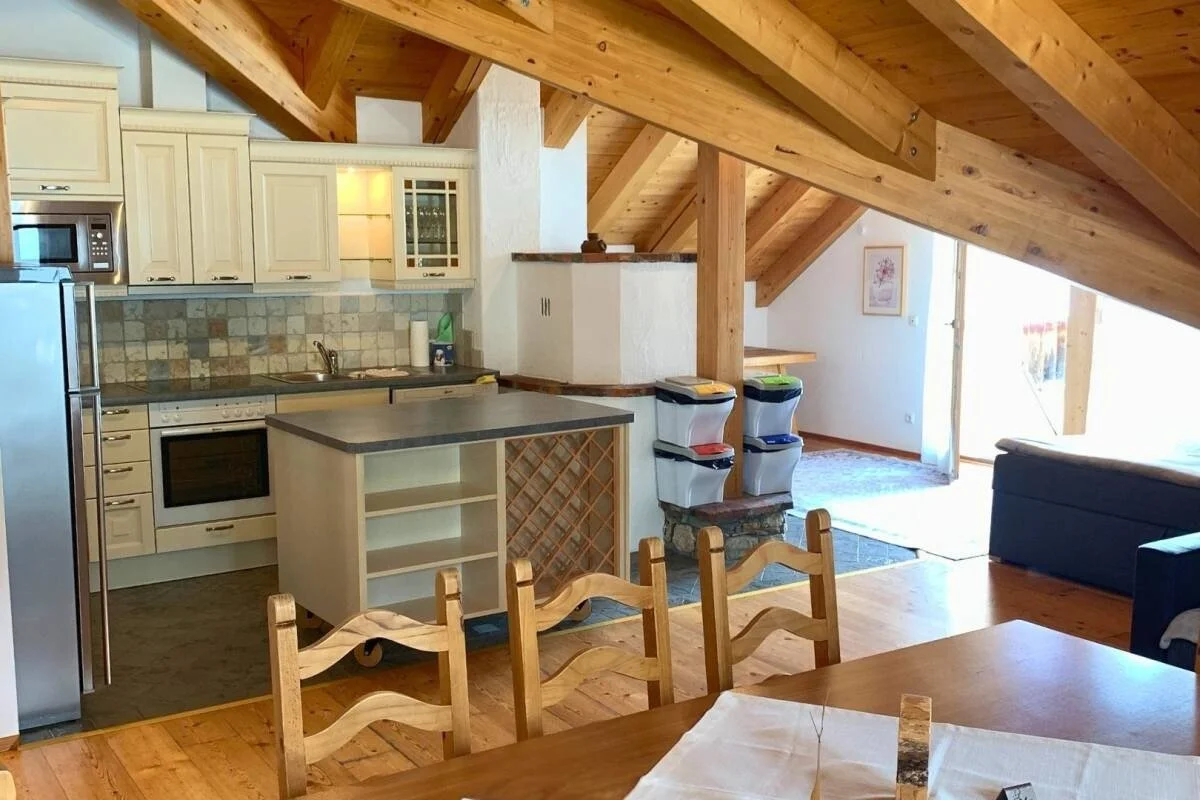 imgi_89_15__ScaleWidthWzEyMDBd.-Catered-chalet-Elfriede-Fiss-Penthouse-1.jpg