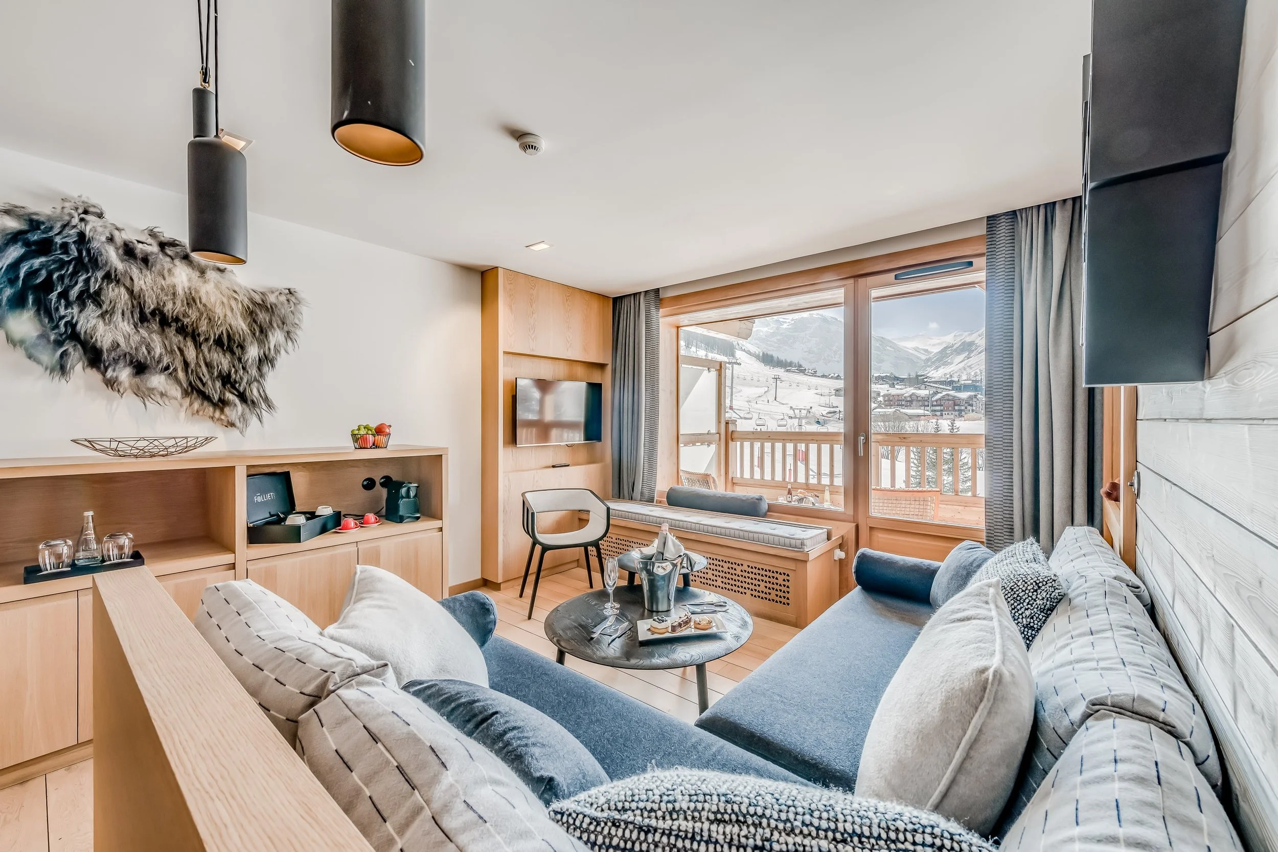 Suite Slopes 3.jpg