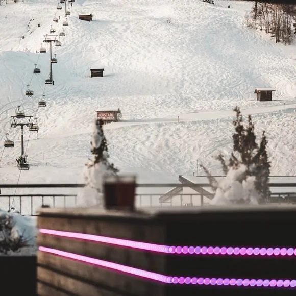 imgi_7_198-anthonys-winter2018-pale-manuel.580x580m1.144.jpg
