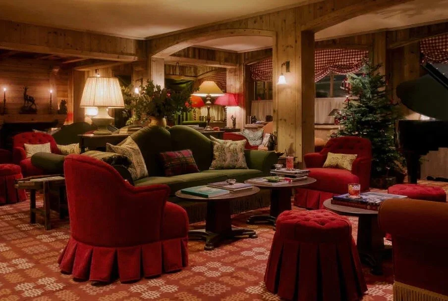 Hotel Saint-Georges - Interior - Powder Pines Travel.jpg