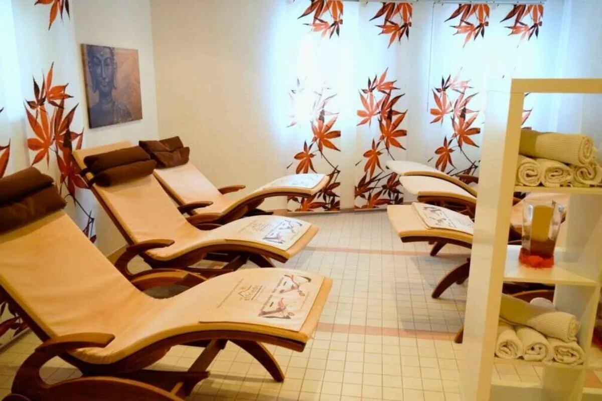 imgi_108_34__ScaleWidthWzEyMDBd.-Catered-chalet-Elfriede-Fiss-Wellnessruimte.jpg