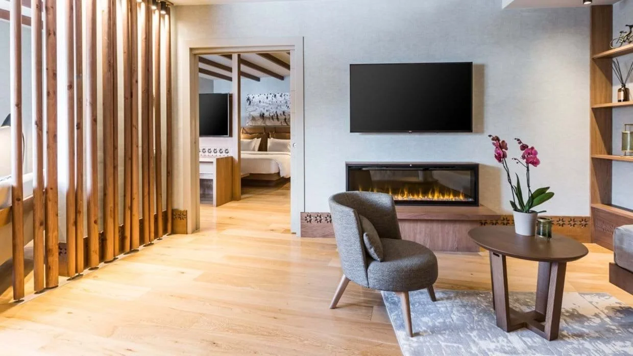 imgi_19_luxury-ski-hotel-cortina-hotel-savoia-bedroom-living-area.jpg