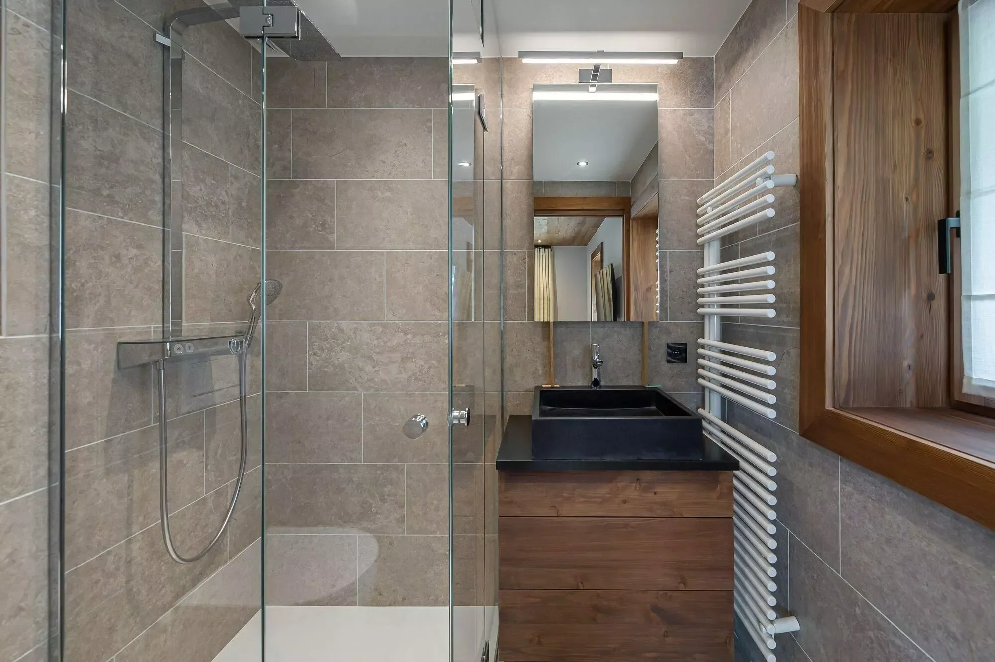 imgi_45_photos_bien_2034_chalet_-_whymper_-_0030.webp