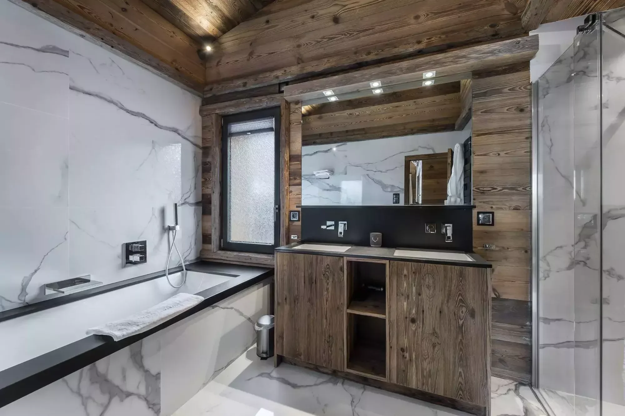 imgi_36_photos_bien_826_chalet_lamartine_18.webp