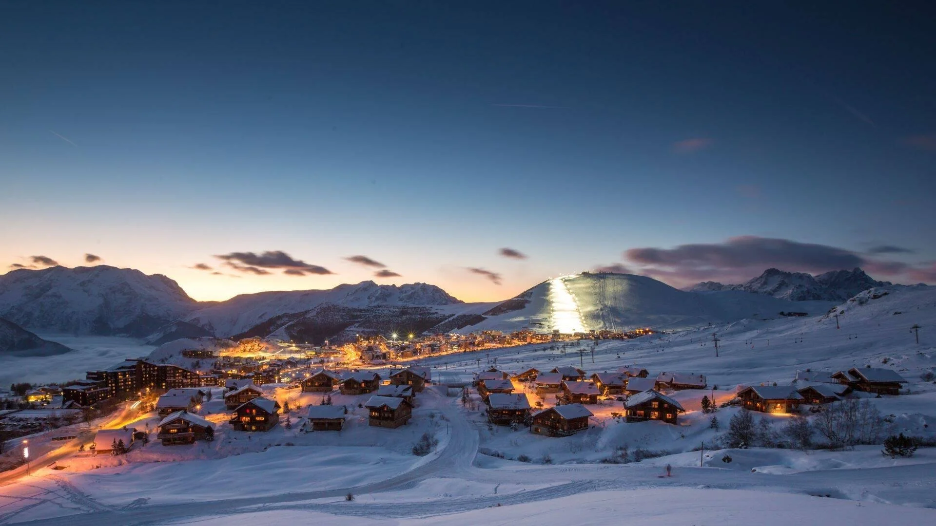 imageye___-_imgi_62_273_station-alpe-d-huez-sous-la-neige-sejour-popalp-.jpg