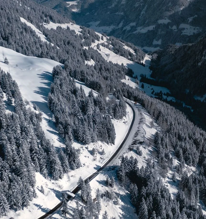 imgi_13_nav-image7-winter-862x920-crop-q80.jpg