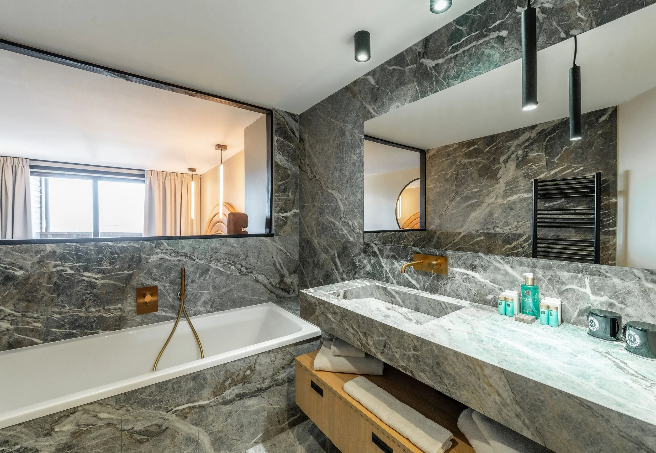 CF7 chambre junior suite 04 ©UnDuo.jpg