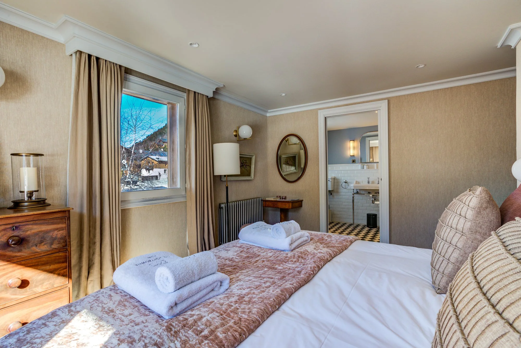 TG Ski Lightbowne Room 3 (5).jpg