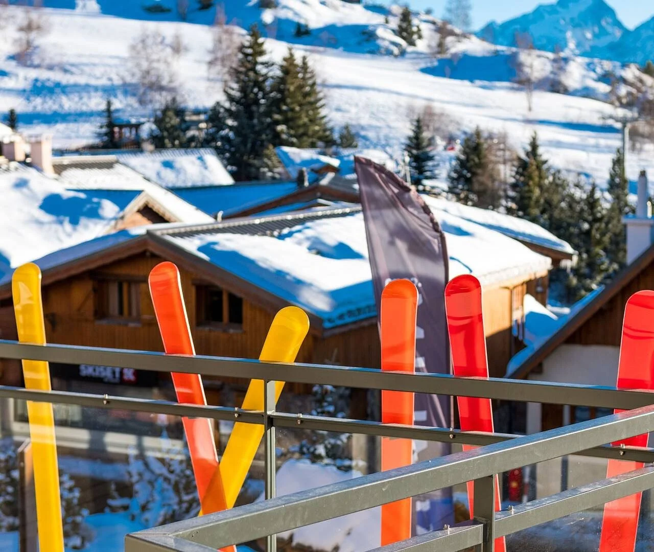 imageye___-_imgi_12_477_vue-exterieure-hotel-popalp-sejour-ski.jpg