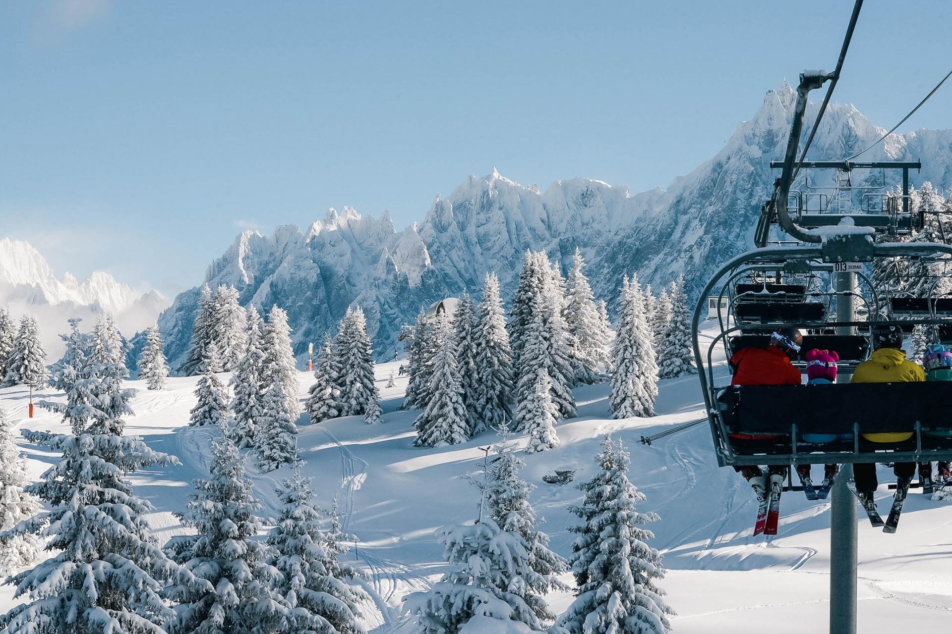 imgi_3_mgm-destination-les-houches-carrousel-2-ot-houches-mc-pix.jpg