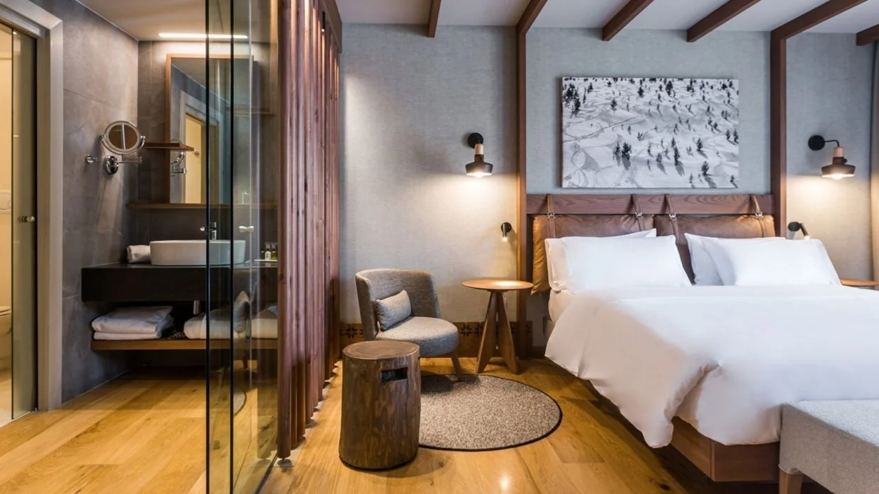 imgi_16_luxury-ski-hotel-cortina-hotel-savoia-suite2.jpg