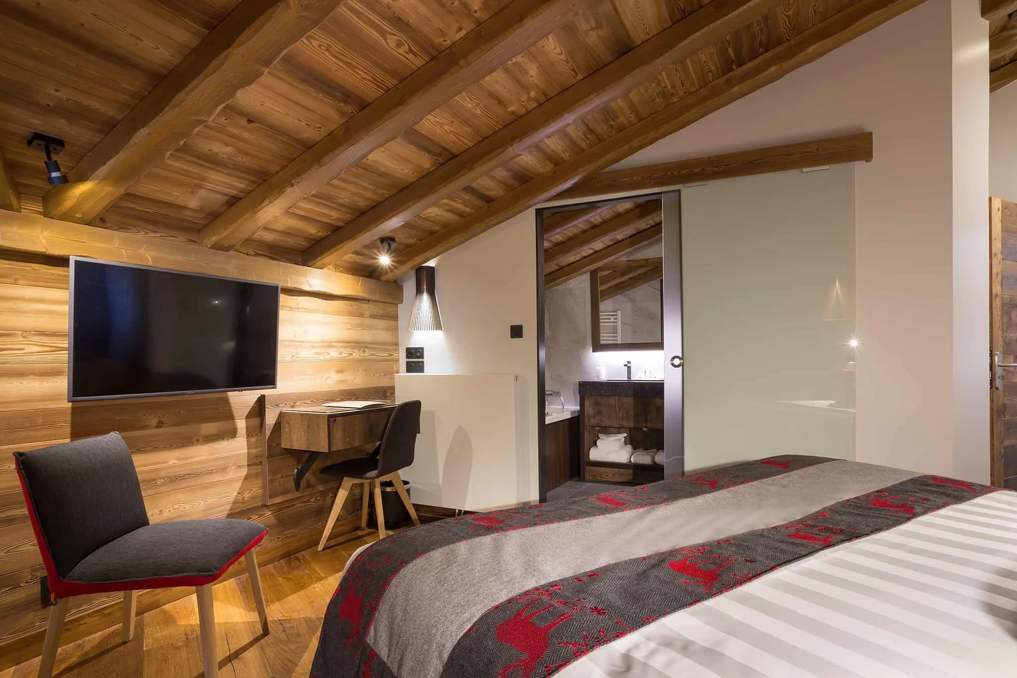 imgi_81_SUITE_APPARTEMENT_10_12_PERS_PRESTIGE_188M2-11.jpg