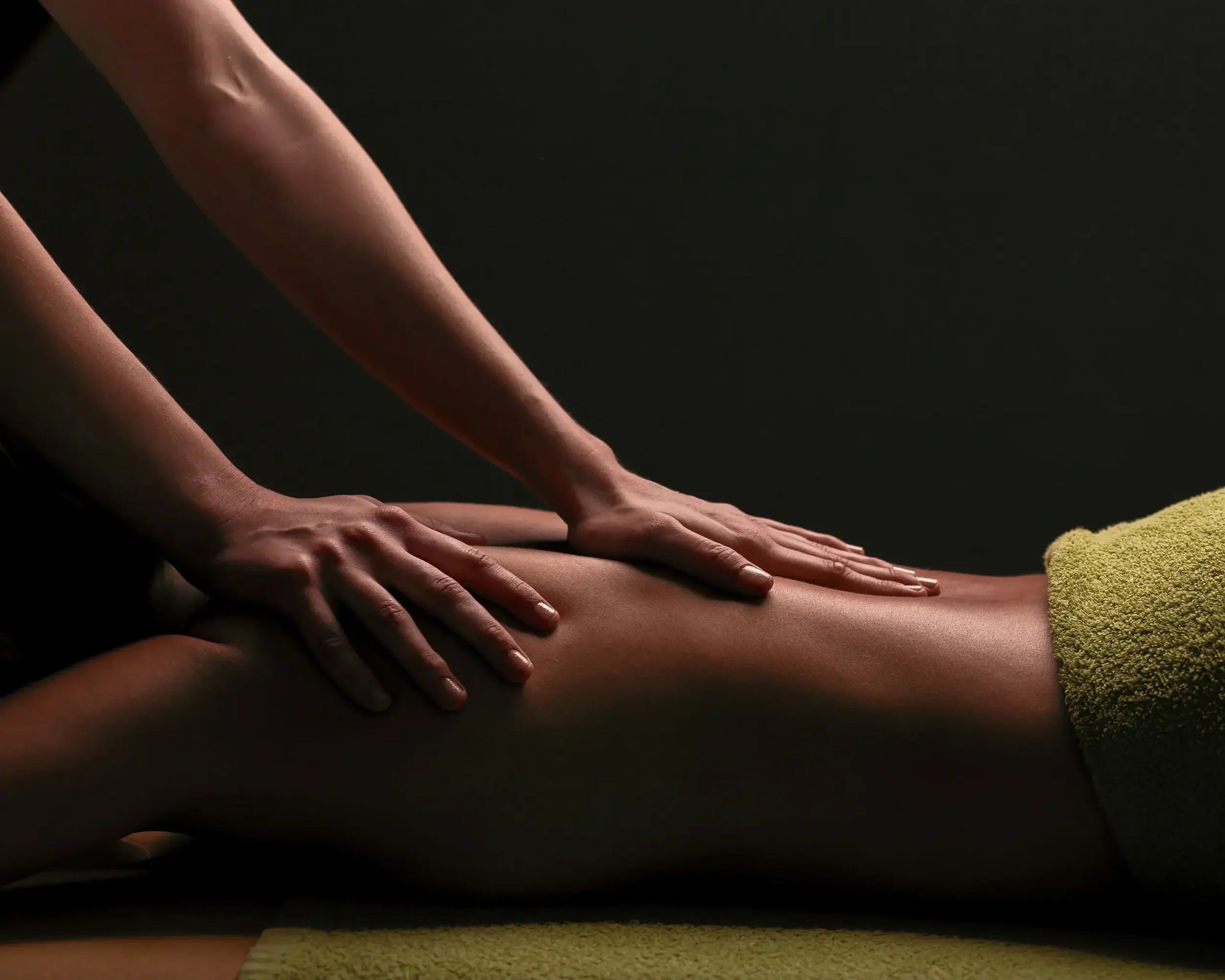 imgi_37_massage-rueckenmassage-2609.webp