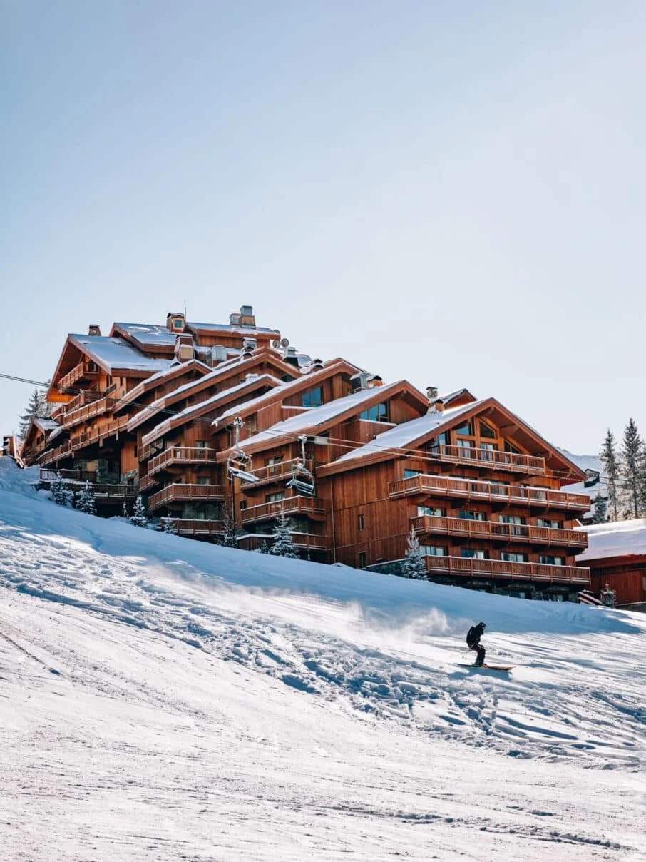 HLCC_JeromeGalland_exterieur_2019-19-906x1208.jpg