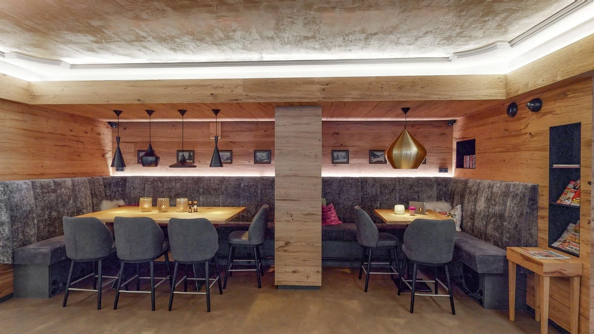 imgi_241_csm_Hotel-Kendler-Restaurants-neue-Rezeption-Stammtisch1_05f3c7e6ca.jpg