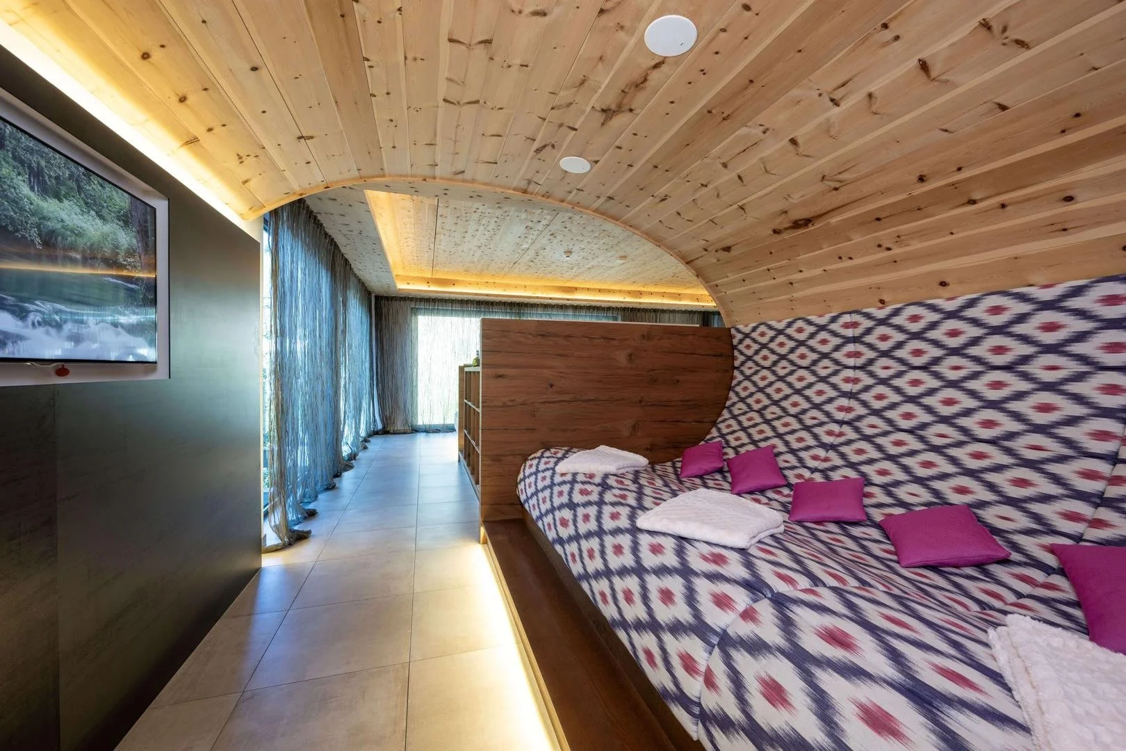 imgi_227_csm_20240726HotelKendler_LorenzMasser0148_klein_5a422cbd4c.jpg