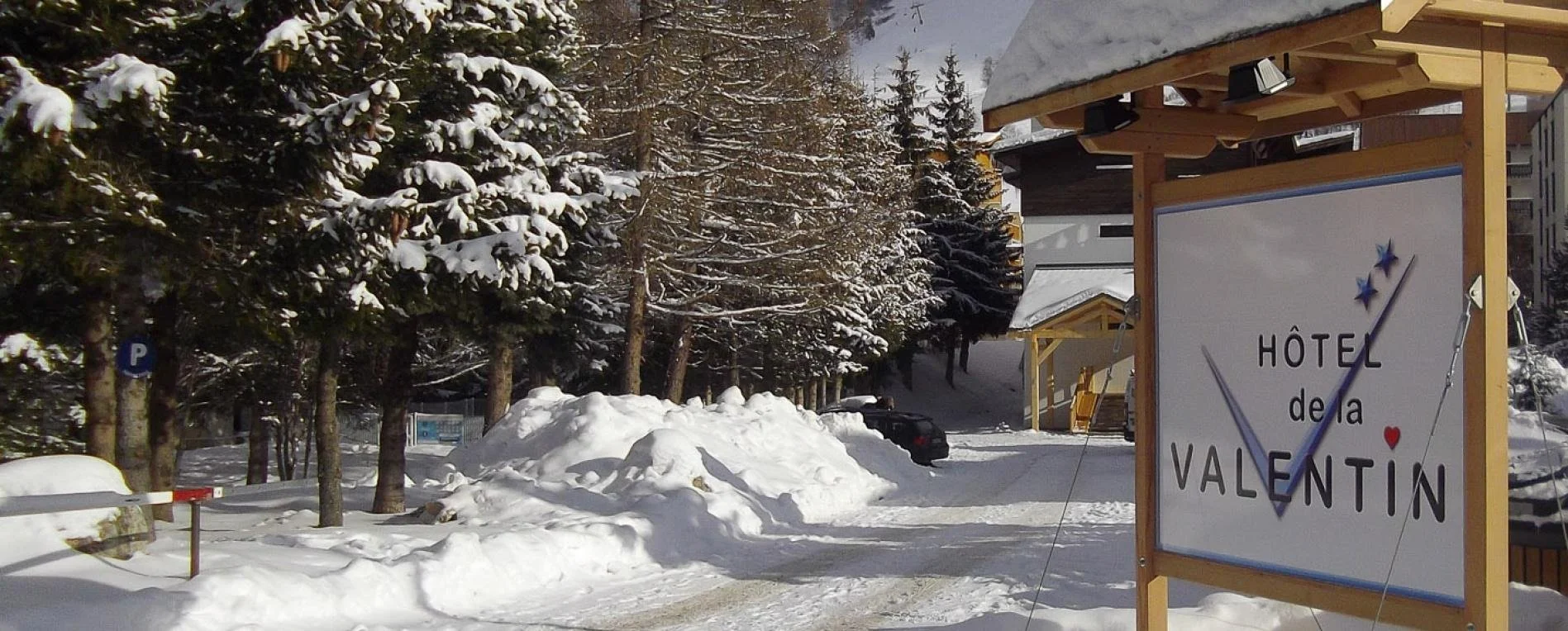 imgi_6_m_Hotel-de-la-valentin-les-2-alpes-photo-172701_1897x764_center_center.jpg