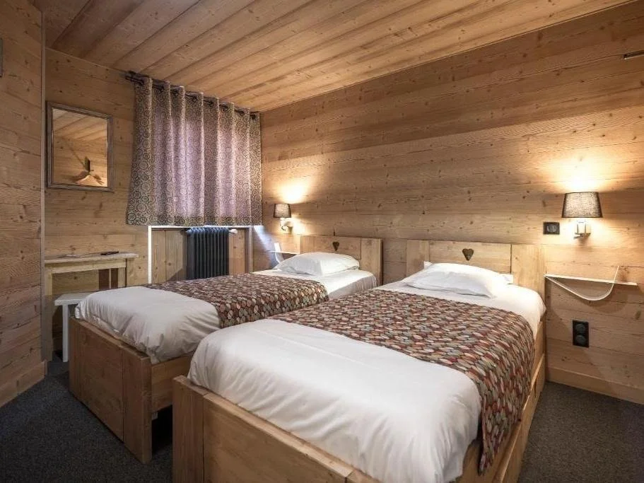 imgi_33_logis-hotel-ufredy-chambres-la-clusaz-358147.jpg