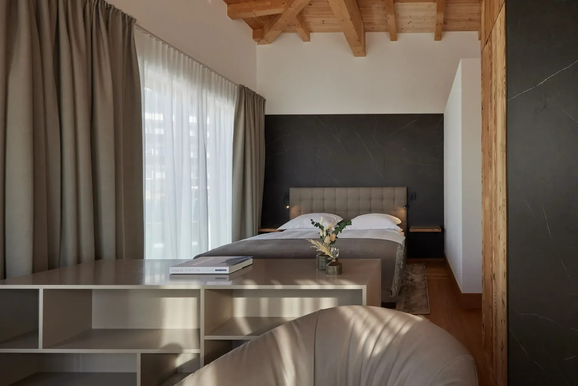 imgi_326_Tophotel-408_HR-005.webp