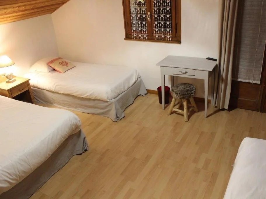 imgi_31_logis-hotel-ufredy-chambres-la-clusaz-283624.jpg