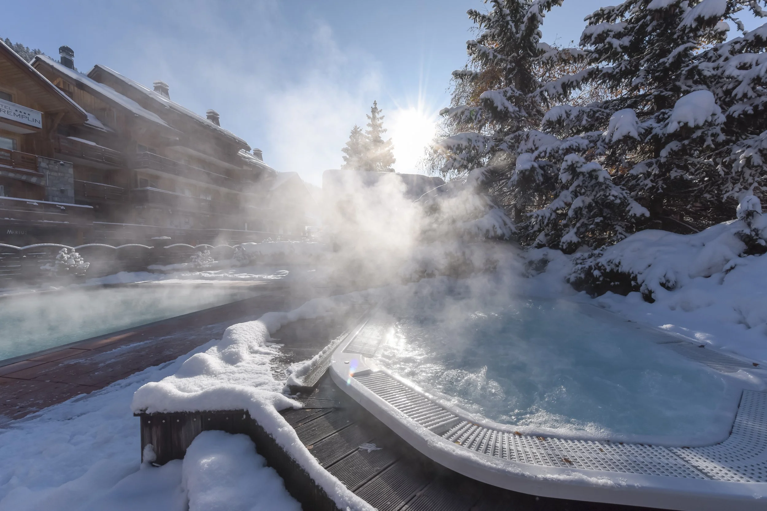 Piscine_Jacuzzi_1.jpg