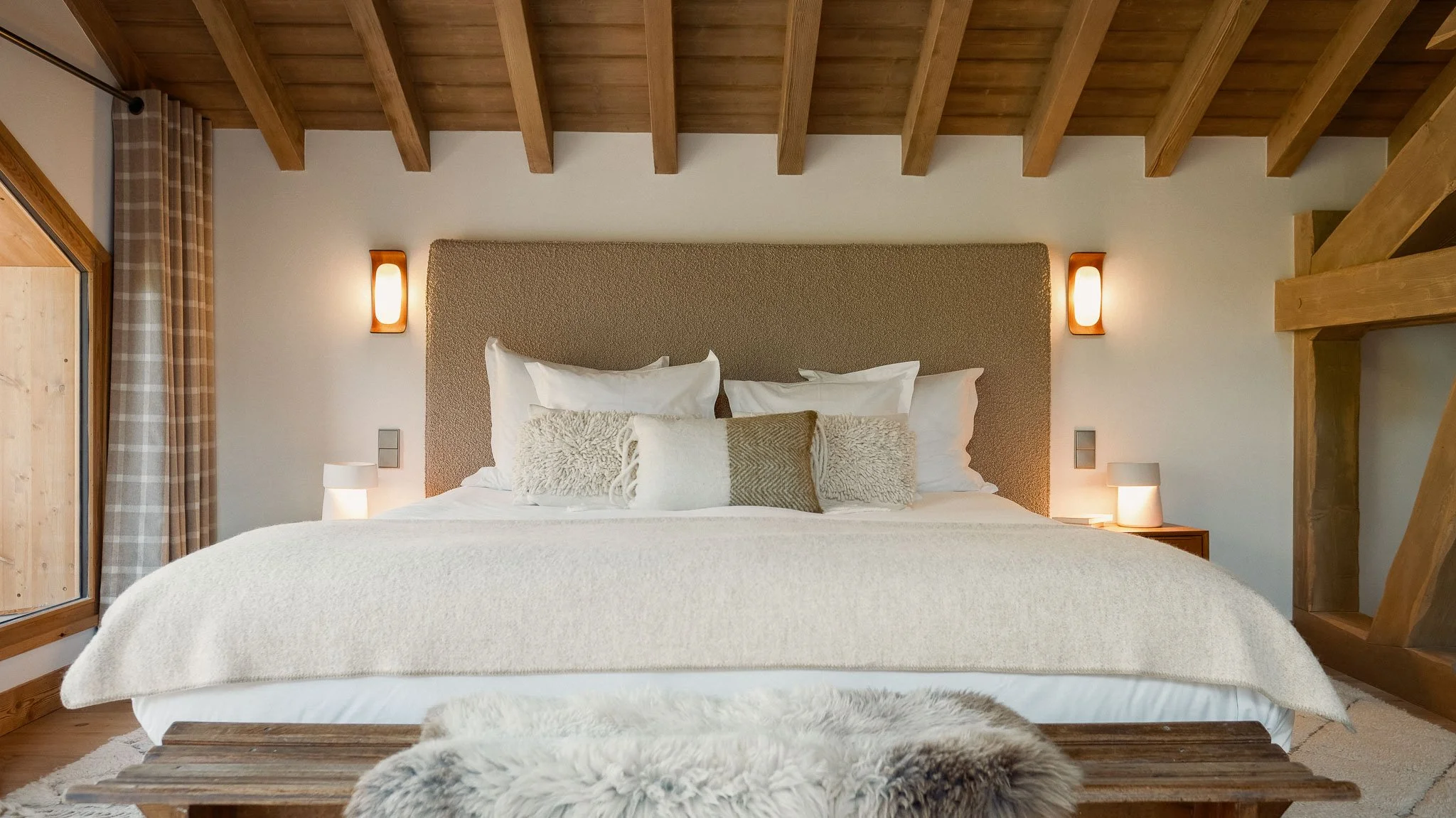 SA_Chalet EDN_ Guestroom 01 Master  A.jpg