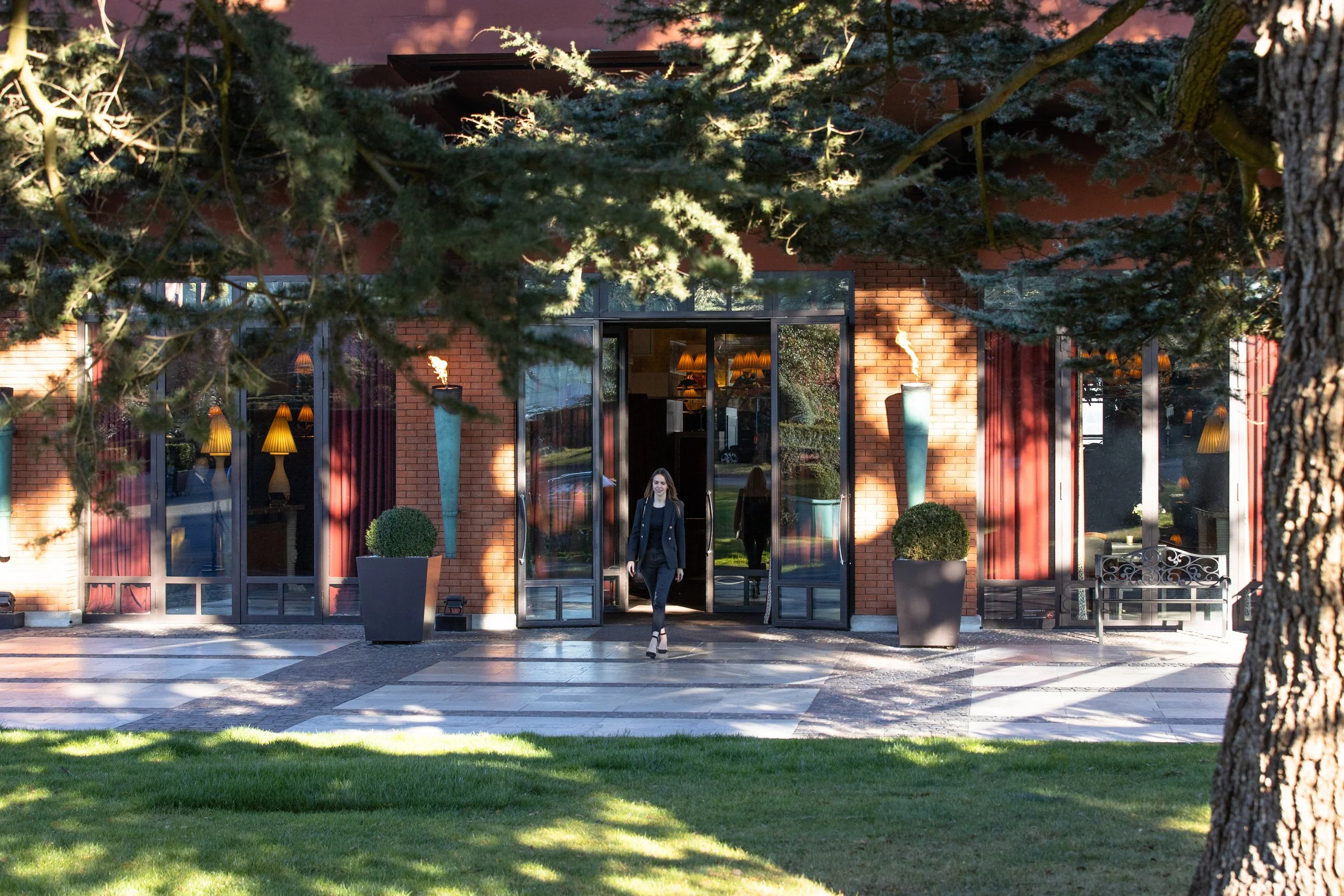 LRG_Property_Exterior_Facade_Front_ByGregoireGardette_001.jpg