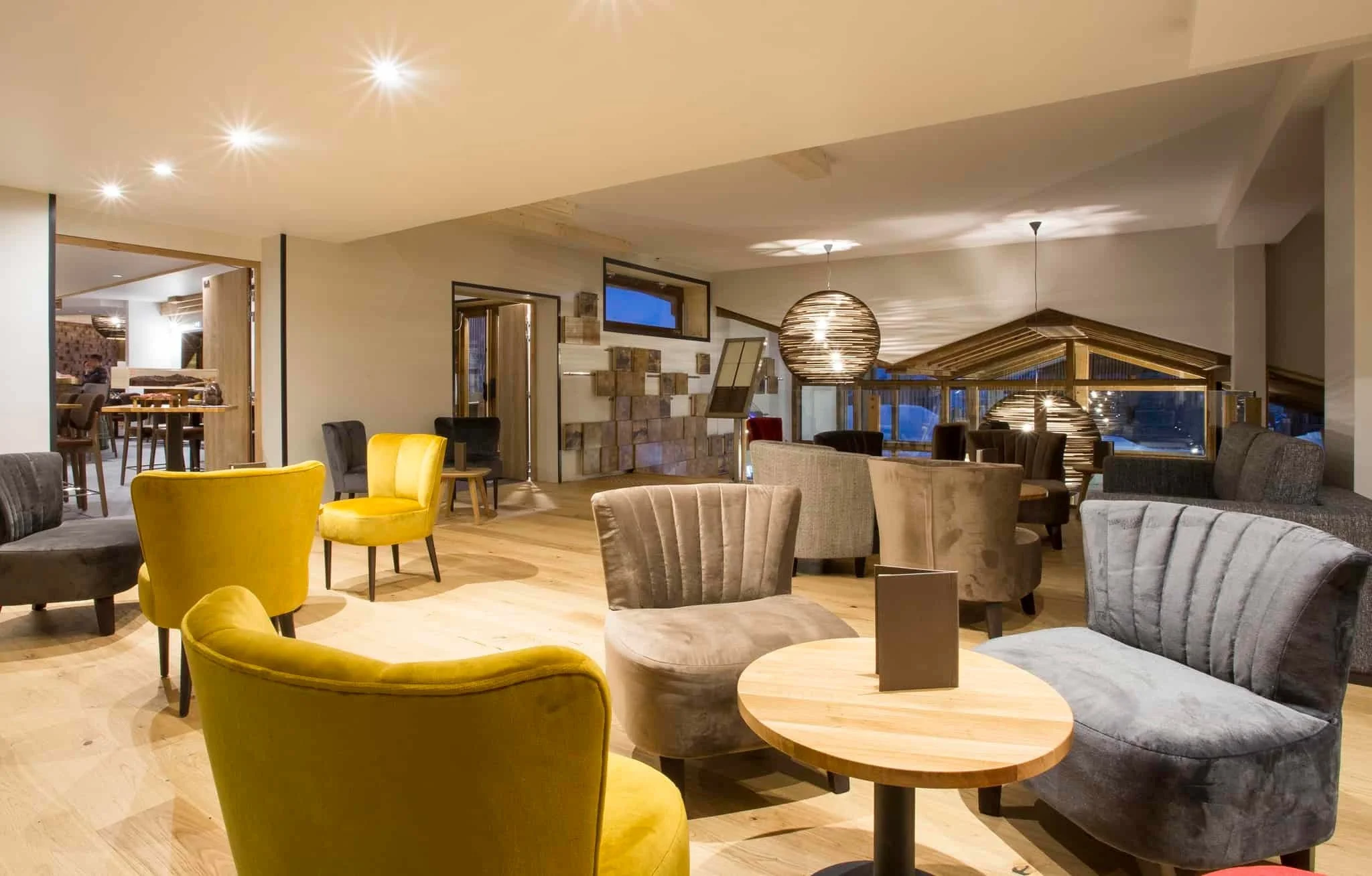 imgi_45_Hotel-Alparena-Reception-7.jpg