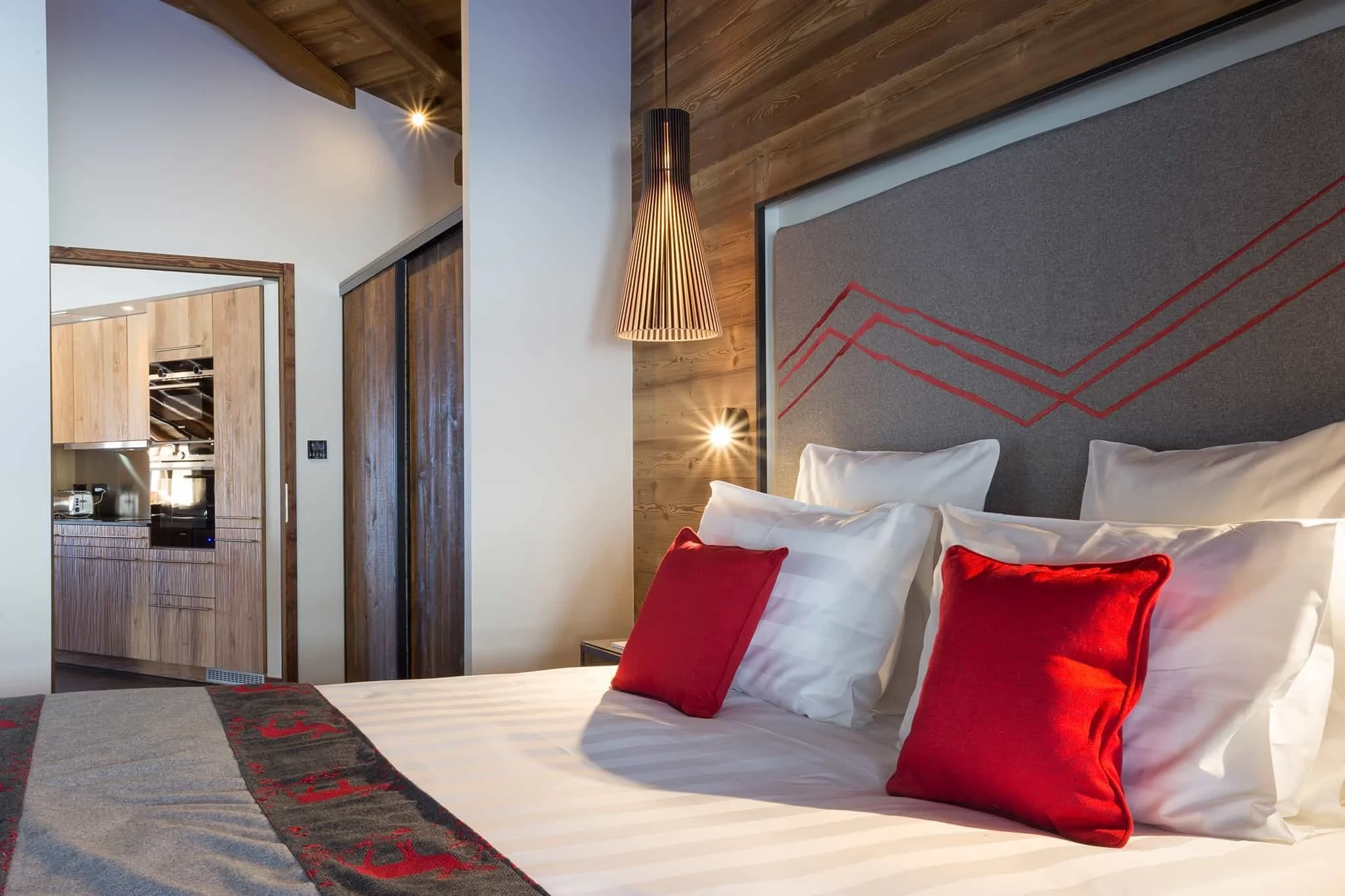 imgi_80_SUITE_APPARTEMENT_10_12_PERS_PRESTIGE_188M2-10.jpg