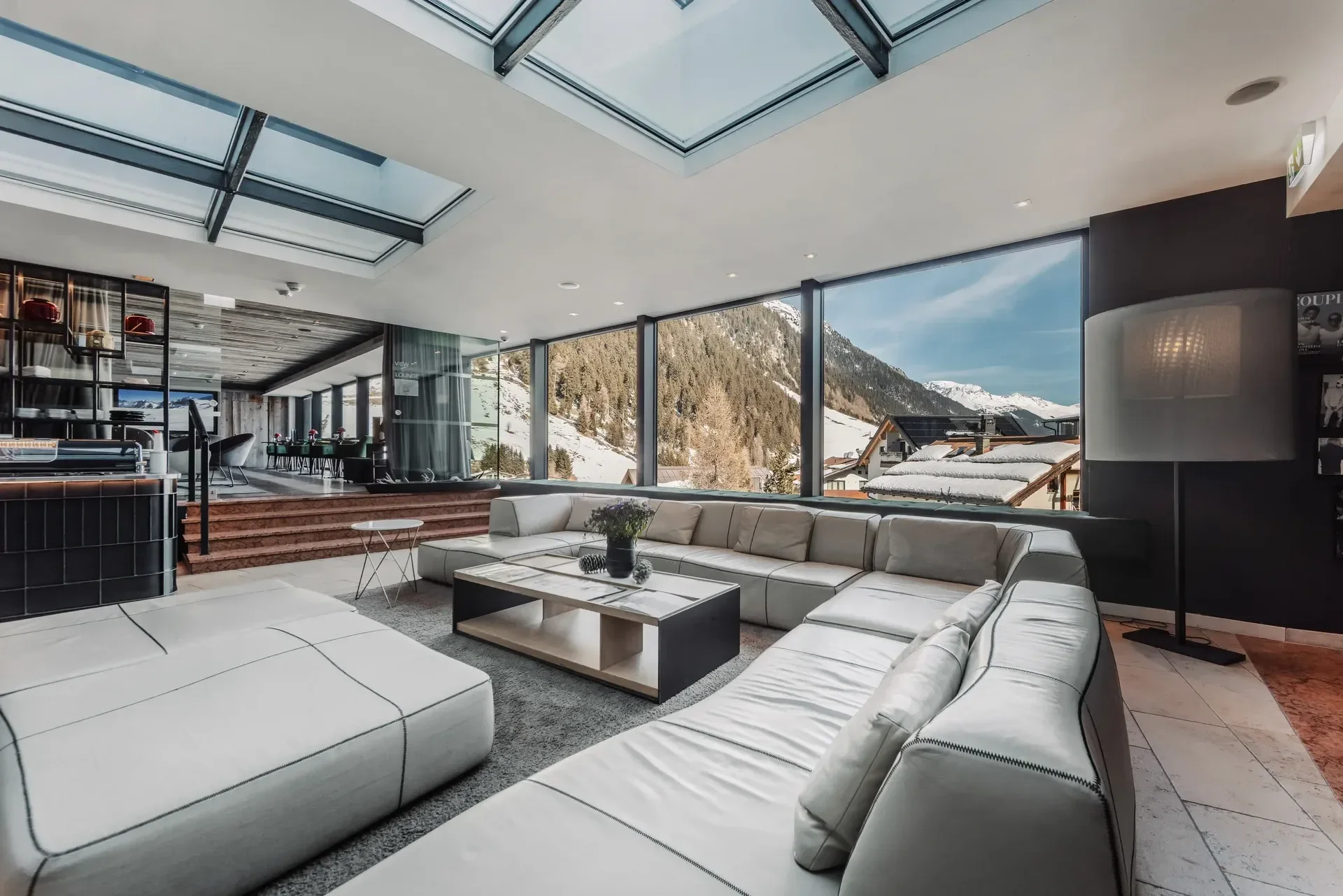 imgi_52_csm_madlein-hotel-lounge-und-bar-2026-8958.jpg_305029915a.webp